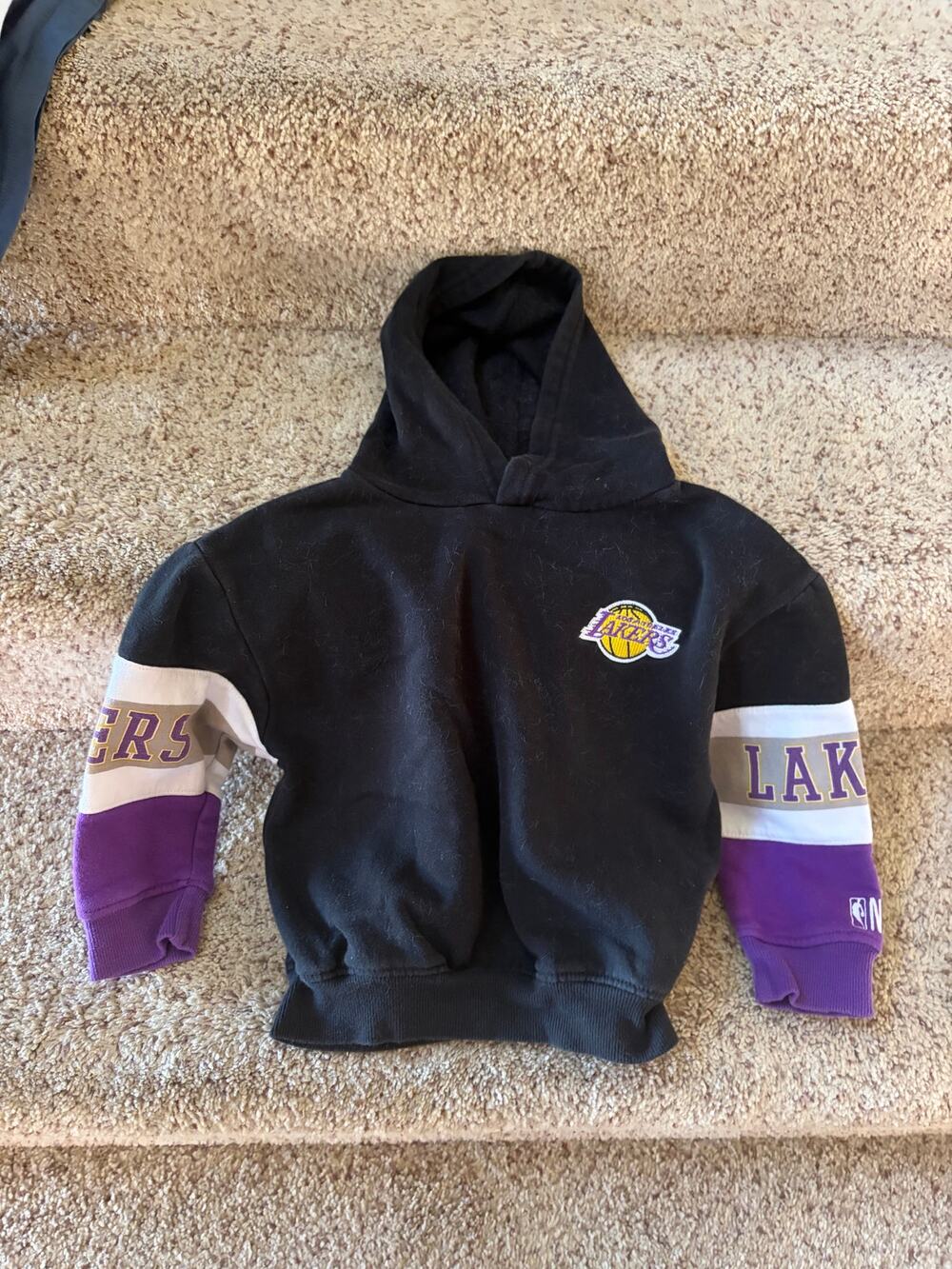 LA Lakers NBA unisex kids size 5 hoodie